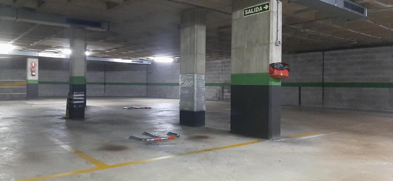 Piso Centro Santander - Parking Gratuito Appartement Buitenkant foto